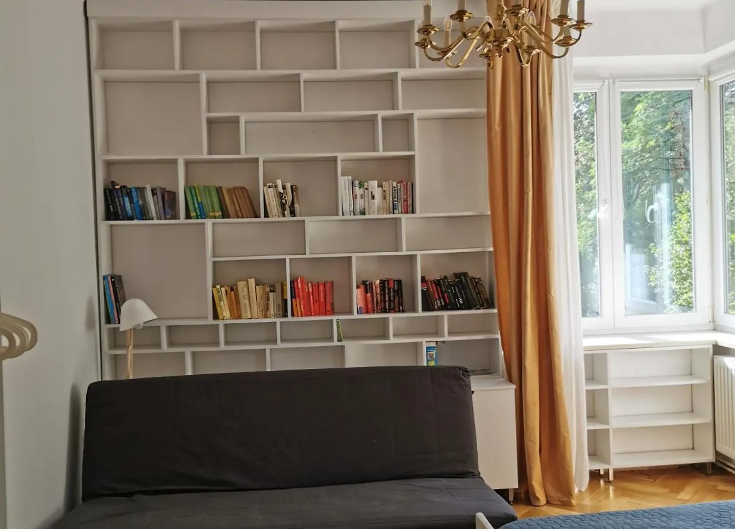 Cozy Spacious Apartment With Balcony Krakow