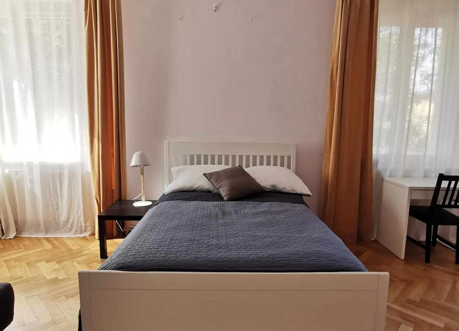 Cozy Spacious Apartment With Balcony Krakow Poland
